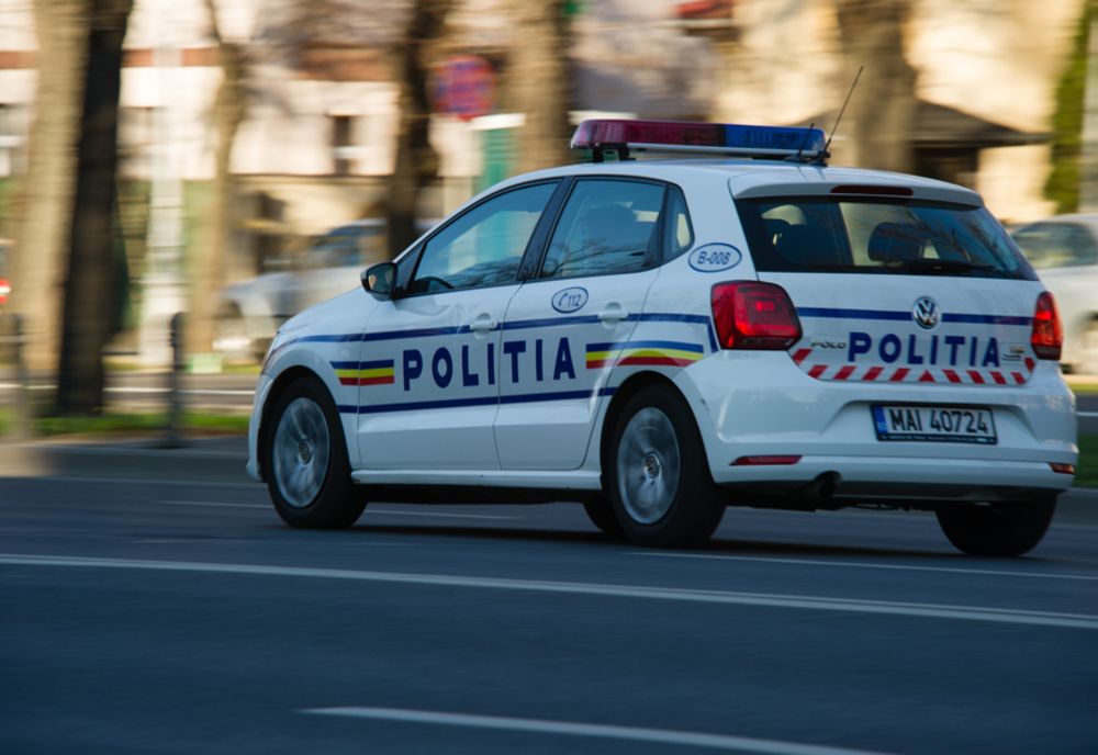 Tânără din Olt, victima unei infracţiuni în tramvai la Craiova.