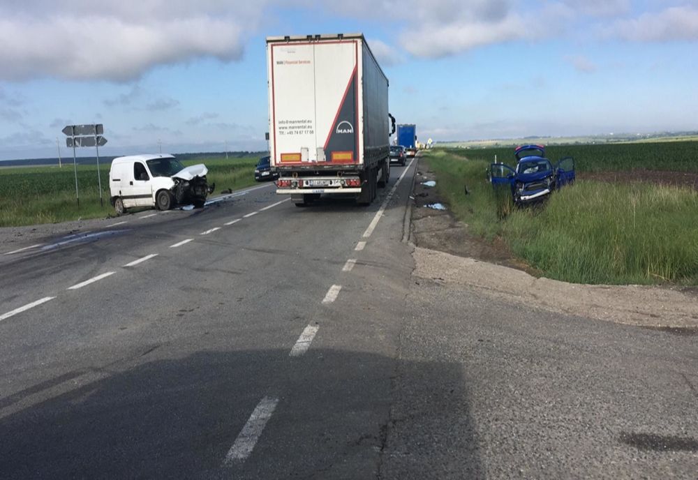 Foto/Dolj: Accident cu patru victime în zona Pieleşti