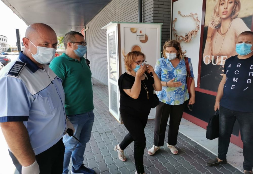 Olt: Amenzi pentru nepurtarea măştii în interior