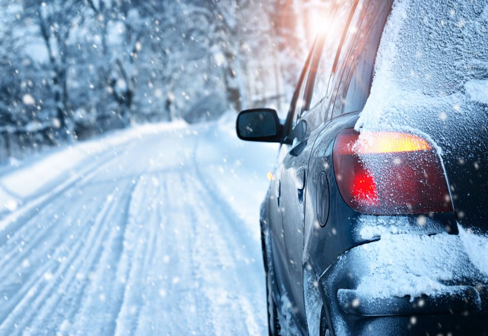 România, ninsori și vânt în 11 județe