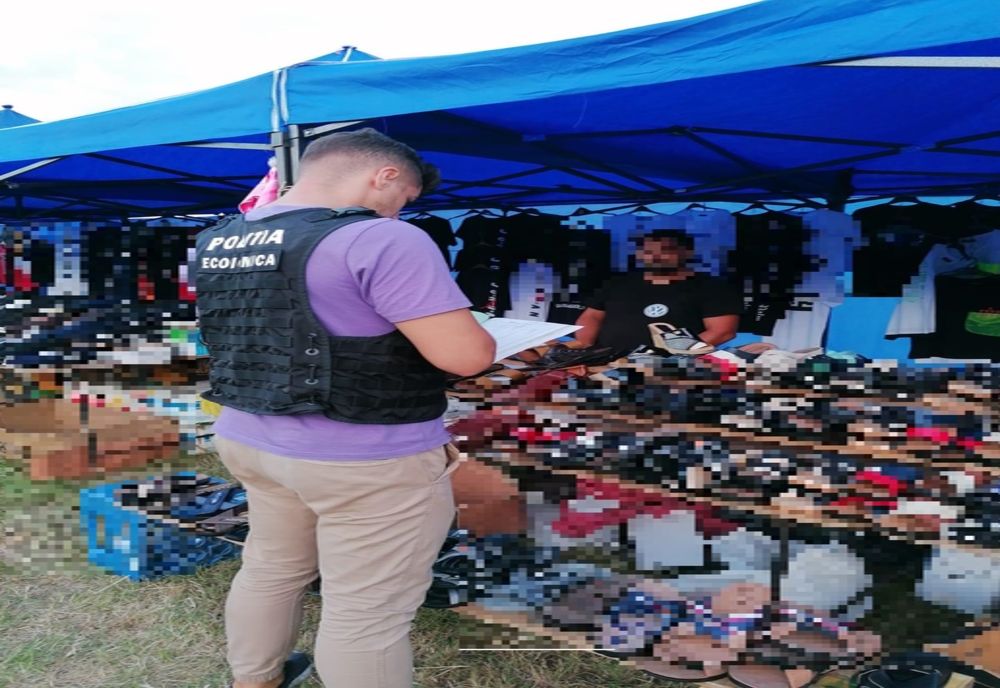 Olt: Poliţiştii au dat amenzi şi au confiscat bani, în urma unor controale în pieţe şi târguri