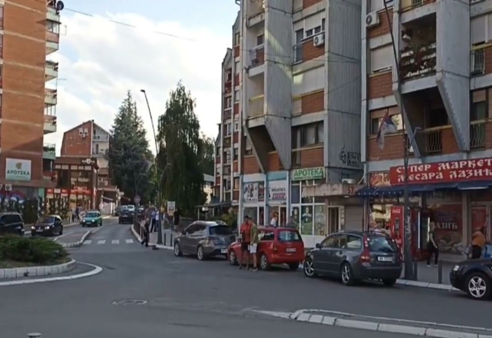 TENSIUNI la granița Serbia-Kosovo: Sirenele anti-aeriene sună neîntrerupt! Se aud ÎMPUȘCĂTURI de mitralieră