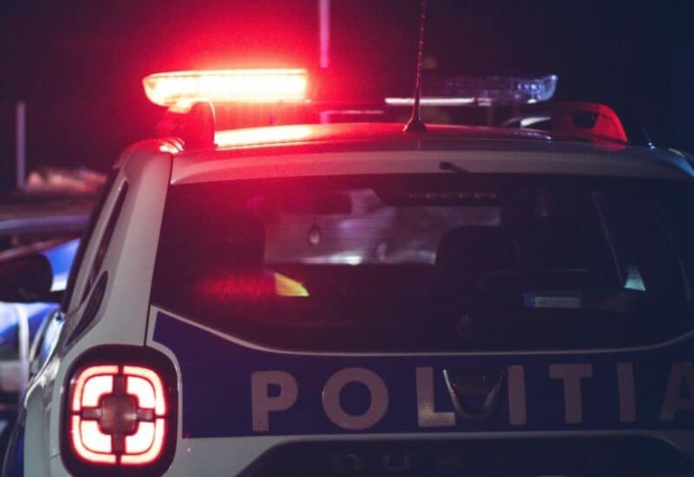 Olt: Cinci tineri reţinuţi, după ce au bătut doi bărbaţi, în Găneasa
