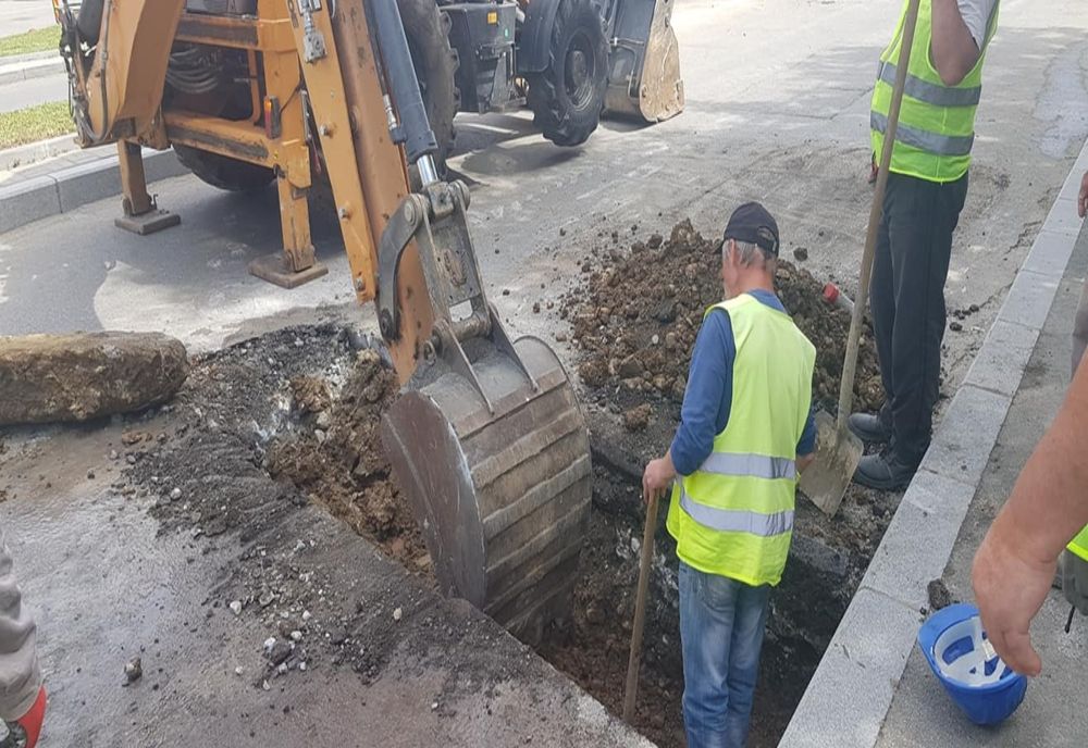 Slatina: Trafic restricţionat pe Vintilă Vodă din cauza unei avarii la reţeaua de apă