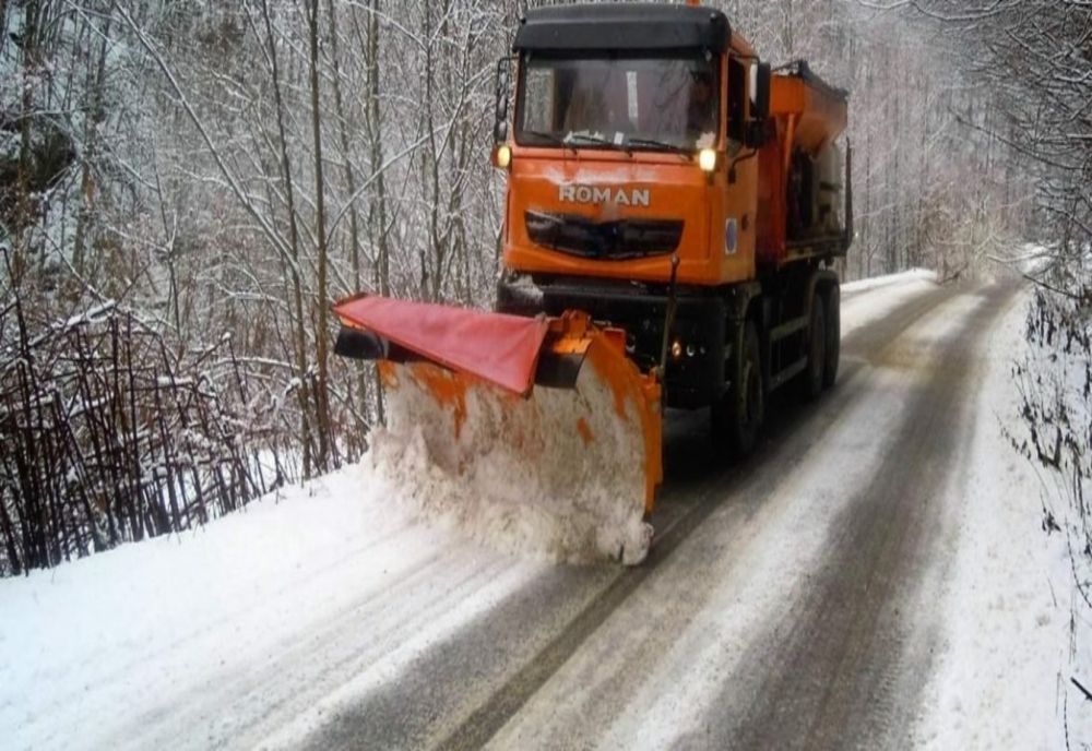 Autoritățile, în alertă din cauza vremii severe