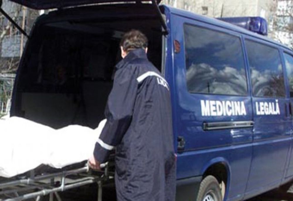 Olt: O femeie din Tia Mare a murit, după ce a înghiţit insecticid din greşeală