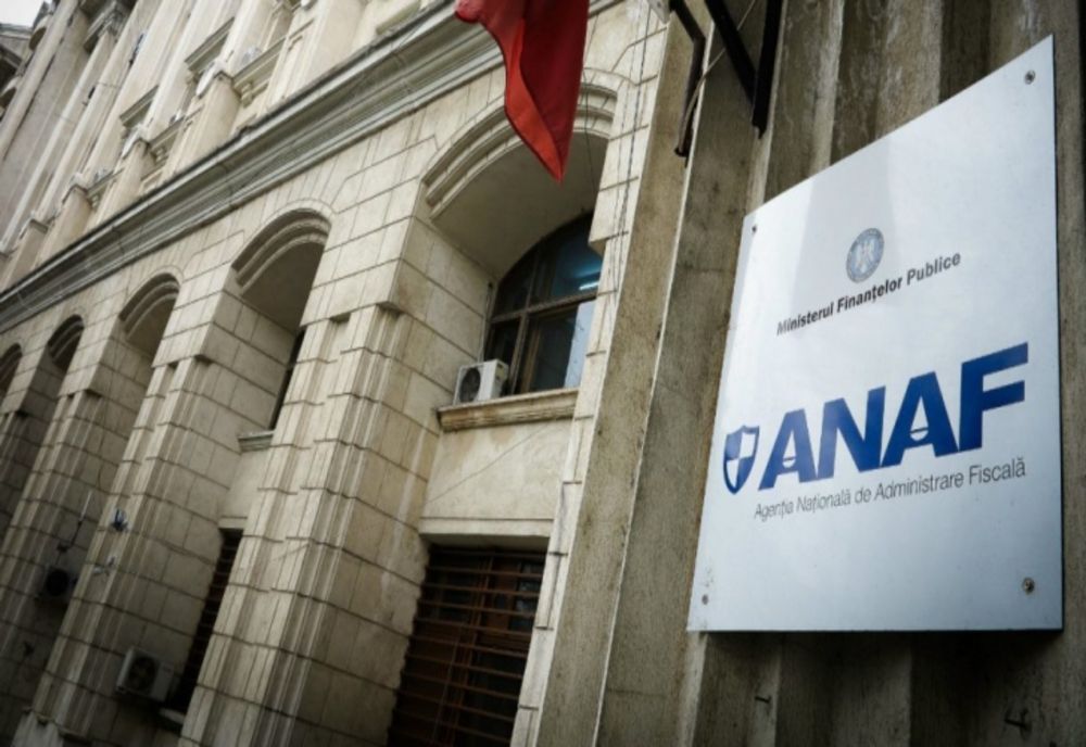 PROTESTE SPONTANE ÎN MAI MULTE JUDEȚE. ANGAJAȚII ANAF, REVOLTAȚI DE INTENȚIA GUVERNULUI BOLOJAN DE A REDUCE SPORURILE