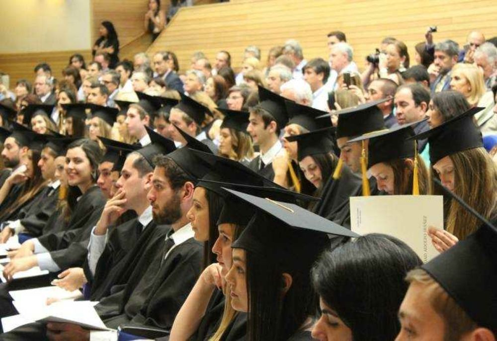 MINISTRUL EDUCAȚIEI: UNIVERSITĂŢILE SĂ-ŞI PĂSTREZE LIBERTATEA DE A OFERI BURSE DIN VENITURI PROPRII