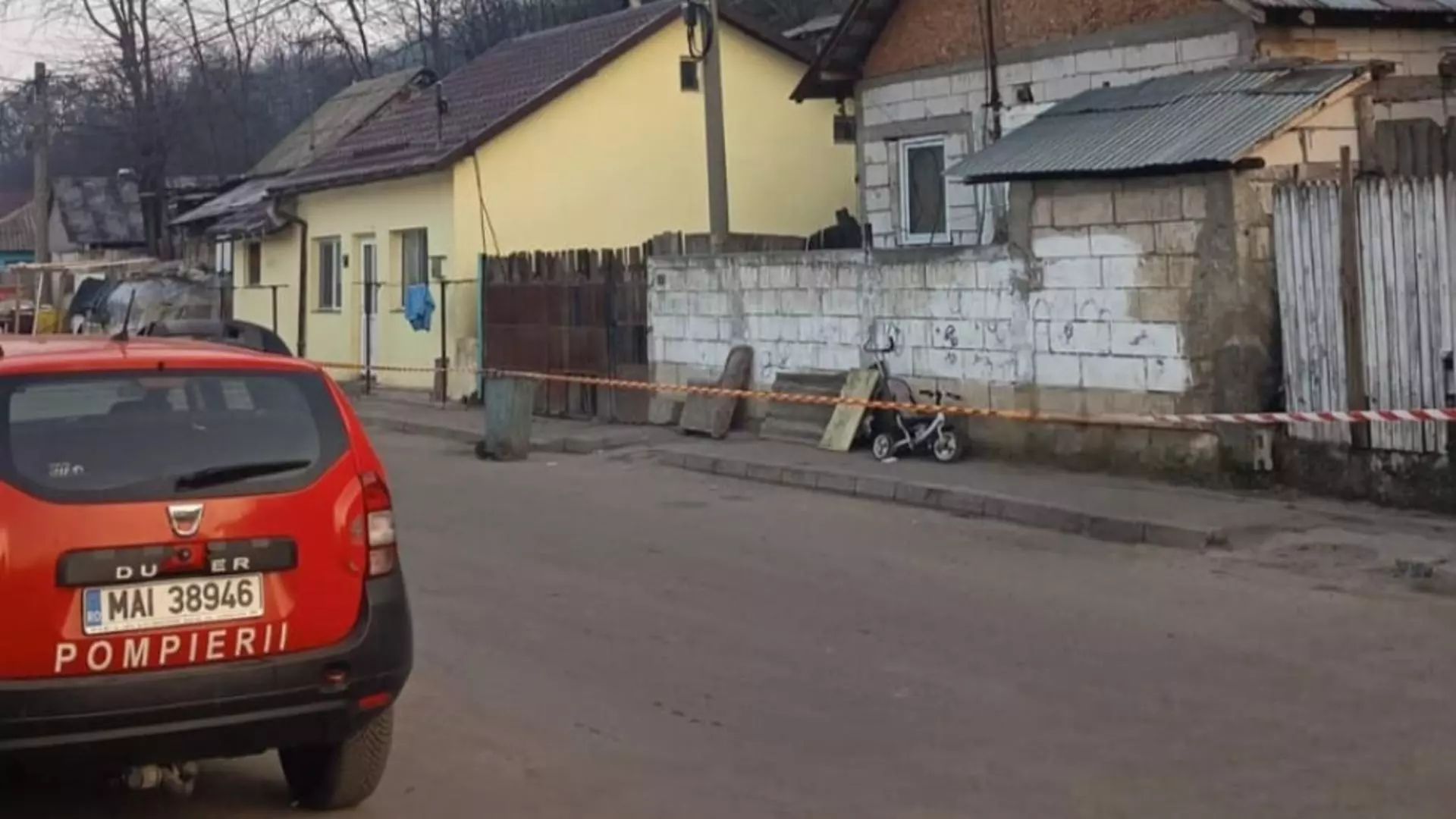 Alunecarea de teren din Slatina continuă să avanseze: șapte locuințe evacuate, autoritățile iau în calcul noi măsuri