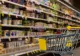 Prețurile alimentelor explodează. Agricultorii aruncă marfa, iar românii cumpără tot mai puțin
