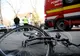 Olt: Un biciclist a lovit un pieton şi a fugit de la locul accidentului. Poliţiştii l-au găsit şi i-au făcut dosar penal