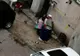Amendă după controlul la covrigăria unde vasele se spală la butoi, în spatele blocului