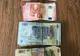 Valutiști din Slatina, prinși în flagrant. Câți bani au confiscat polițiștii de la ei/ FOTO