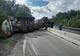 Cisternă încărcată cu o substanță periculoasă, răsturantă pe DN 65. Traficul a  fost deviat- FOTO