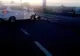Tânără în COMĂ după ce motocicleta pe care o conducea a fost lovită în plin de o maşină